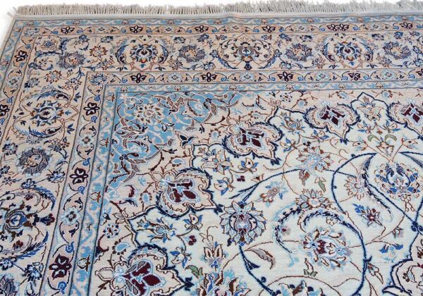 Hand Knotted Super Fine Persian Nain Rug