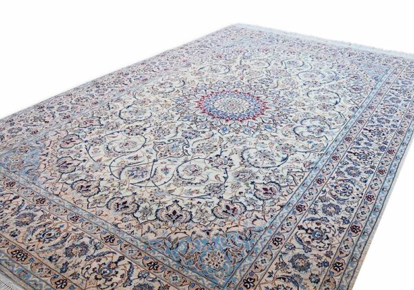 Hand Knotted Super Fine Persian Nain Rug