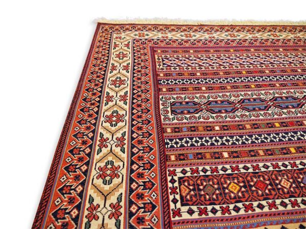 Hand Knotted Persian Suzani Rug