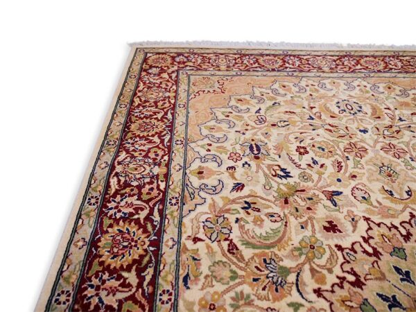 Double Knotted Nz Wool Pakistan Rug