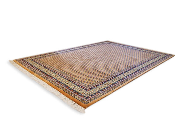 Hand Knotted Tear Drop Design Rug